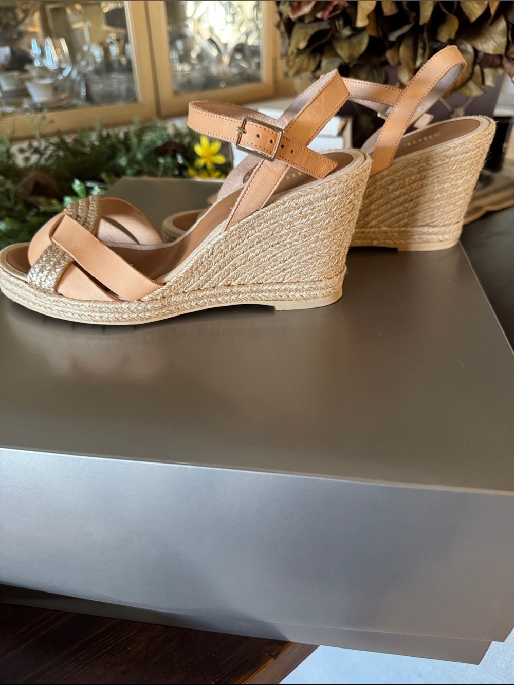 Sandals - Picture 2 of 4